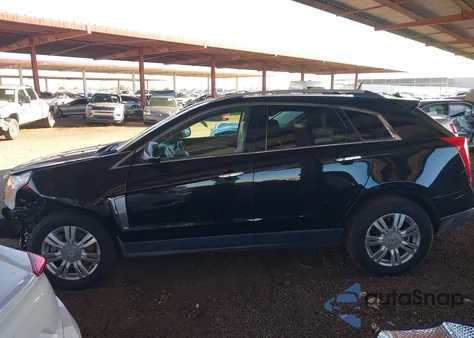 2014 Cadillac Srx Luxury Collection z USA, uszkodzony, nr VIN 3GYFNBE3XES664634